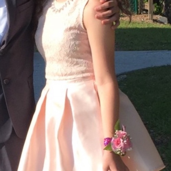 Junior Formal two piece dress Blush pink sz 1 - Picture 10 of 11
